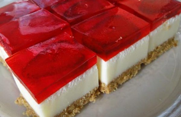Strawberry Jelly Dessert