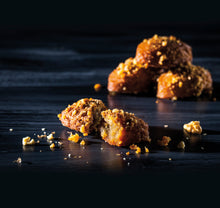 Afbeelding in Gallery-weergave laden, Chrisanthidis - Melomakarona Met Honing &amp; Walnoten - 450g 
